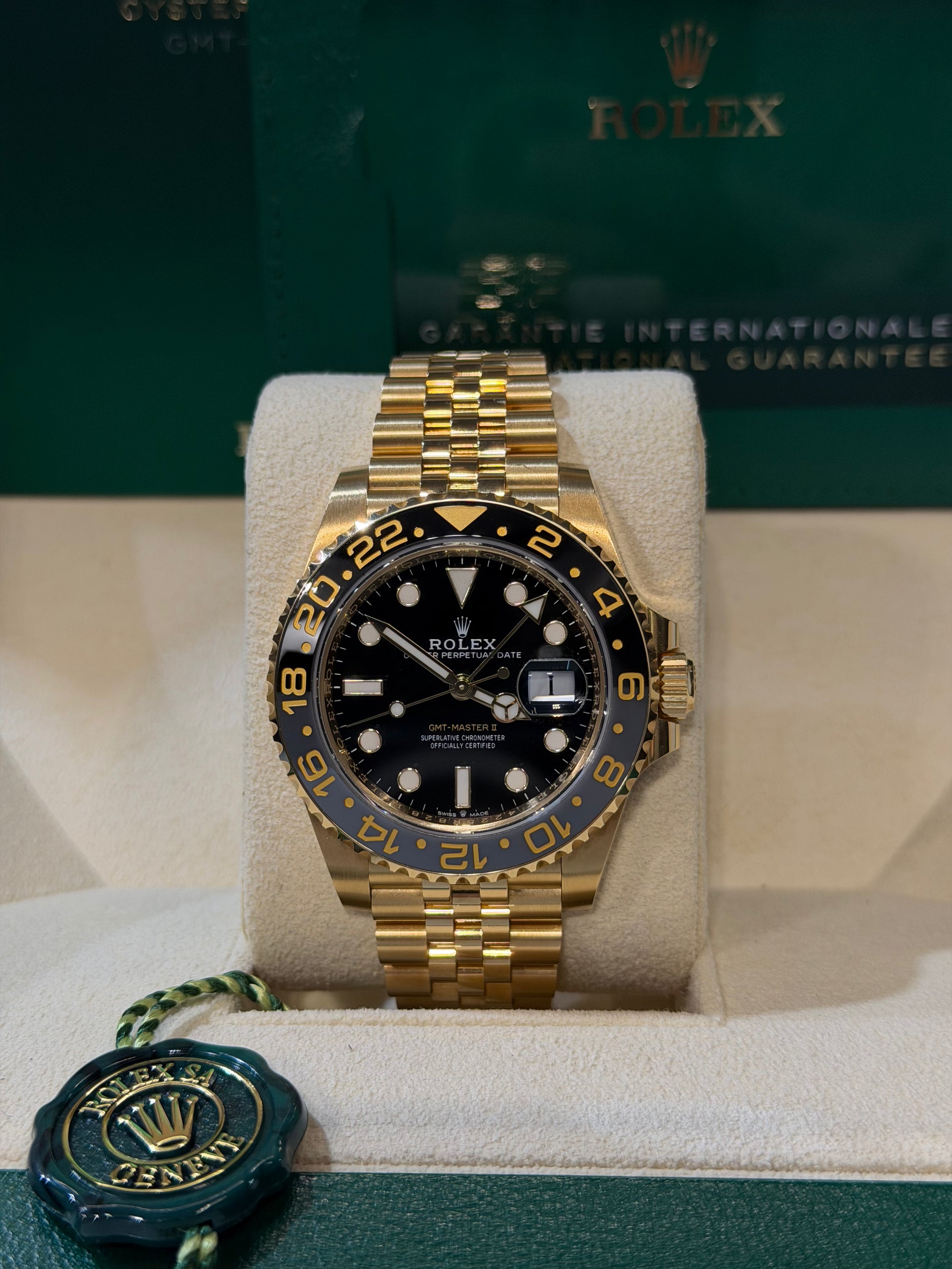 Rolex GMT-Master II 126718GRNR – 2023 – Full Set – Mai Lucidato – Pari al Nuovo