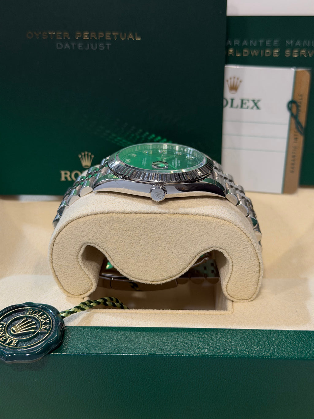 Rolex Datejust Ref. 126334 – Quadrante blu con indici in diamanti