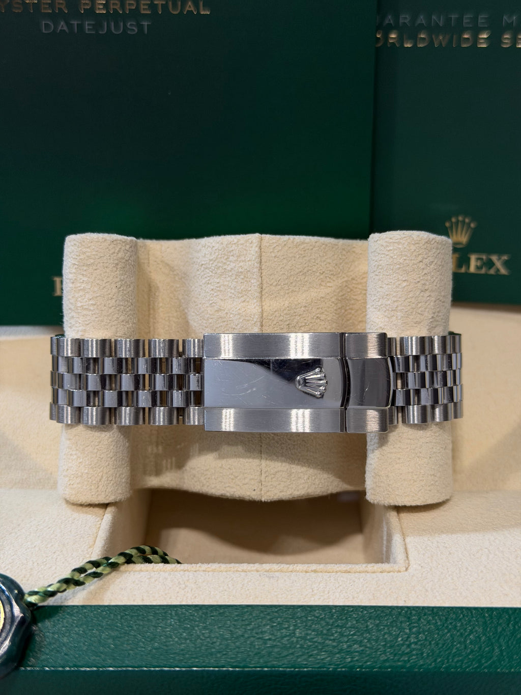 Rolex Datejust Ref. 126334 – Quadrante blu con indici in diamanti