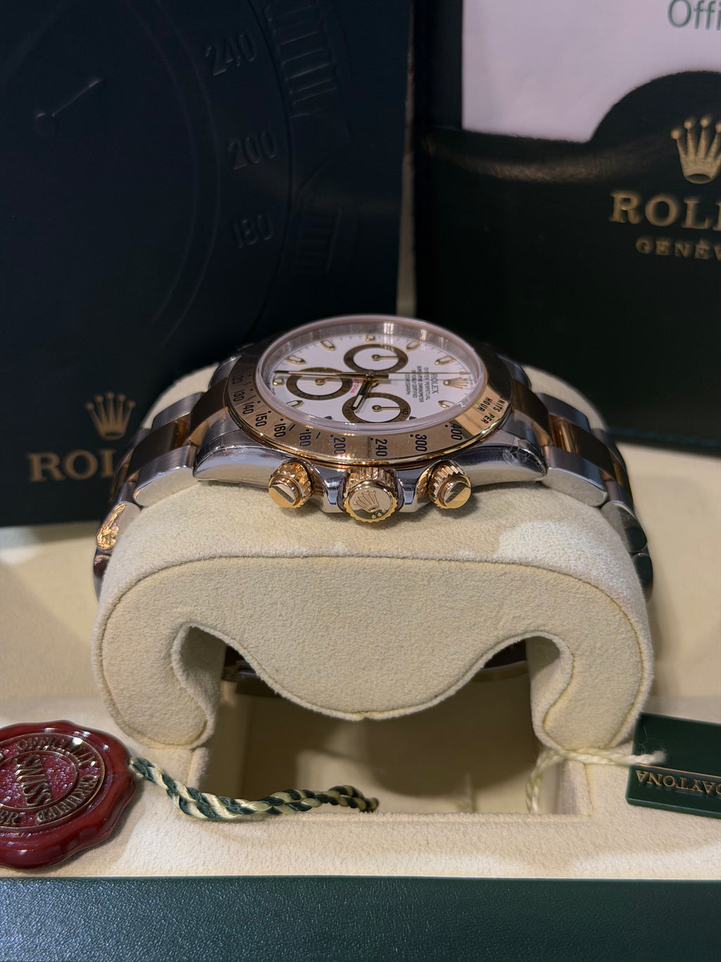 Rolex Cosmograph Daytona Acciaio/Oro Ref. 116523 “RRR” 2007 – Mai Lucidato – Pellicole 50% – Full Set