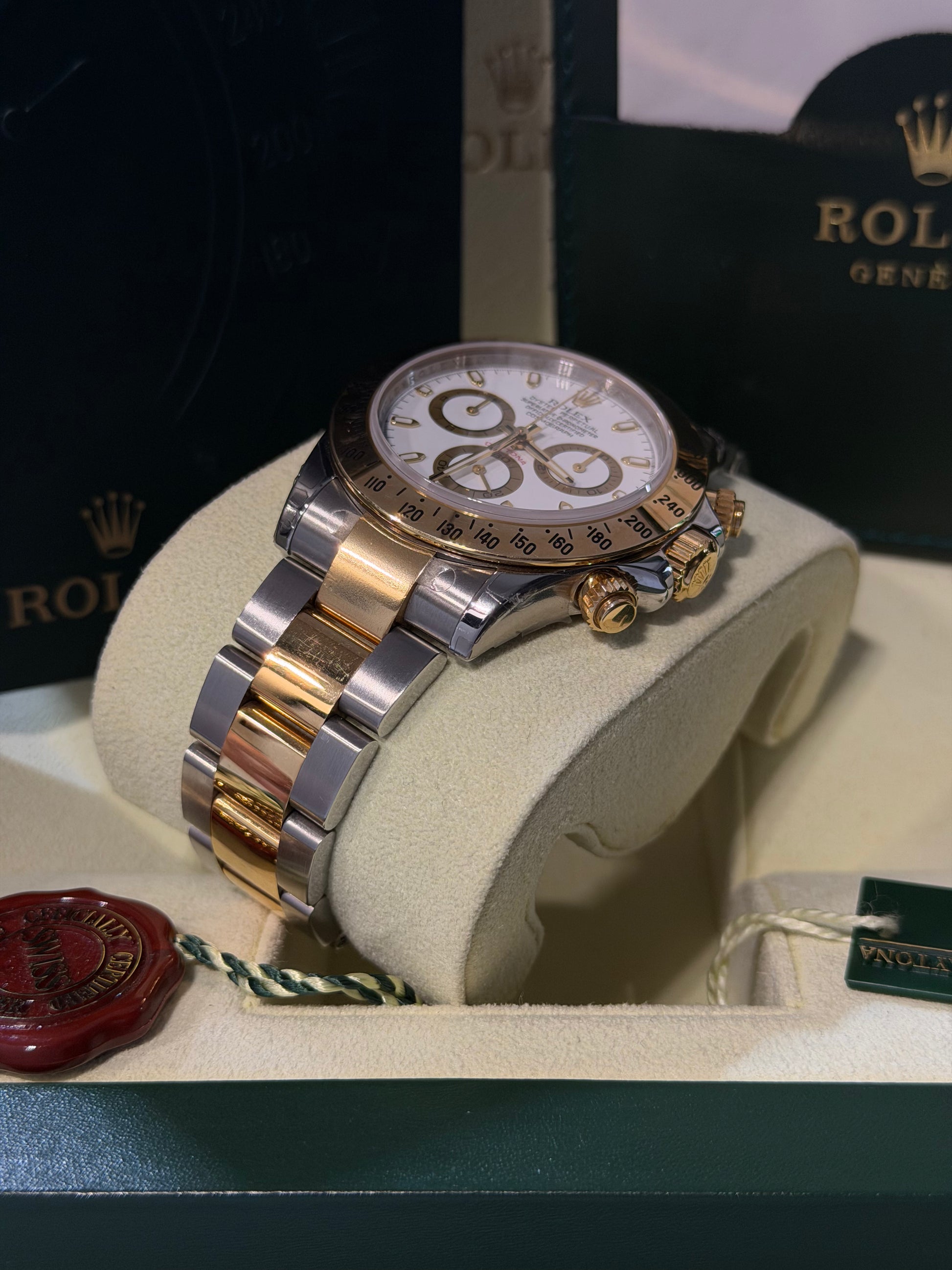 Rolex Cosmograph Daytona Acciaio/Oro Ref. 116523 “RRR” 2007 – Mai Lucidato – Pellicole 50% – Full Set
