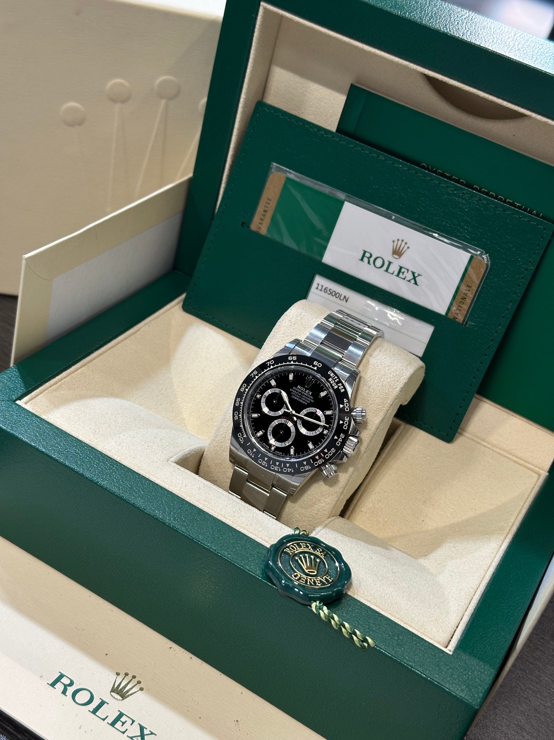 Rolex Daytona 116500 NOS quadrante nero del 2020 FULL SET e FULL PELLICOLE con QR laterale