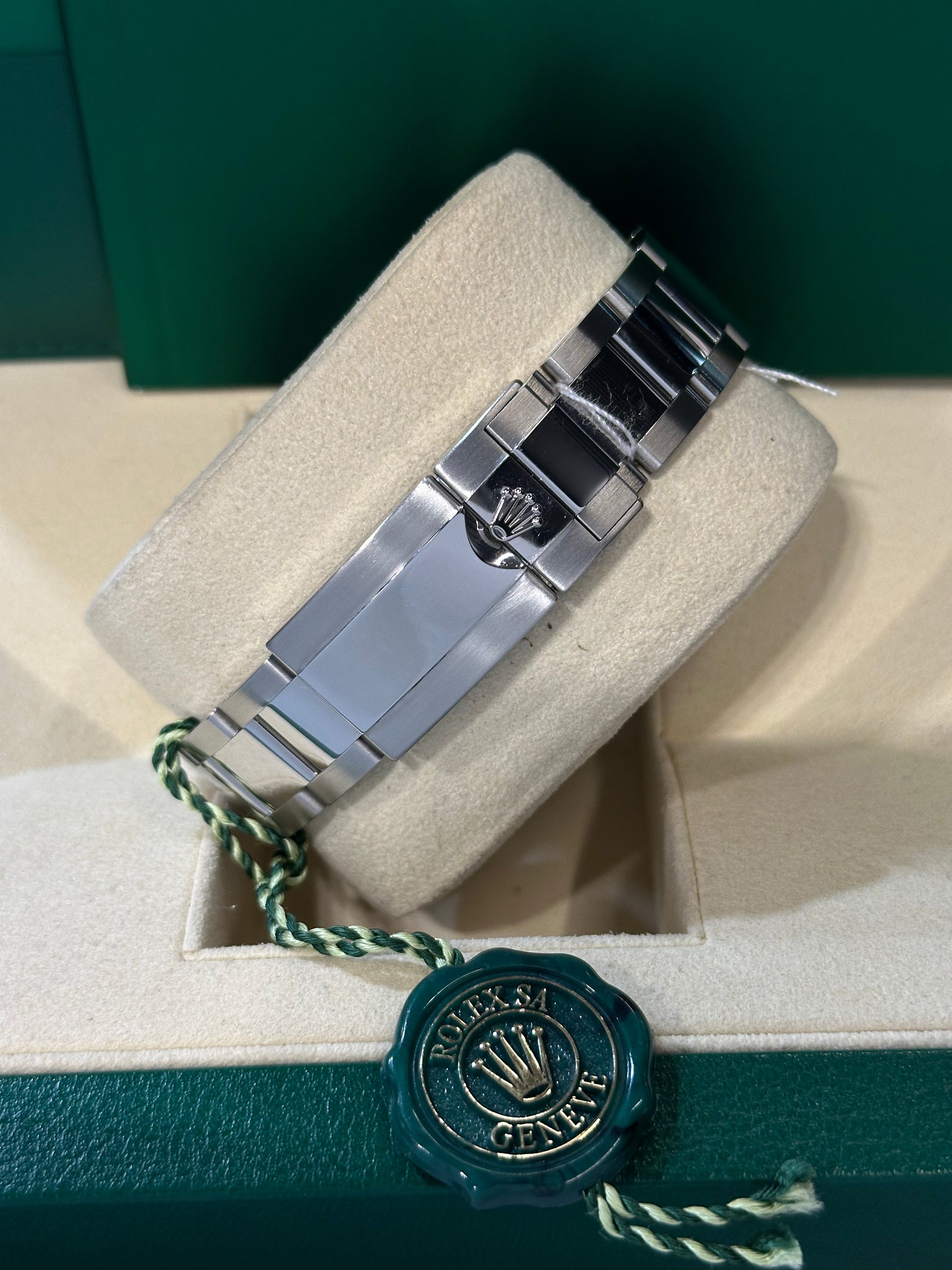 Rolex GMT-Master II Batman 116710BLNR del 2016 SCATOLA e GARANZIA