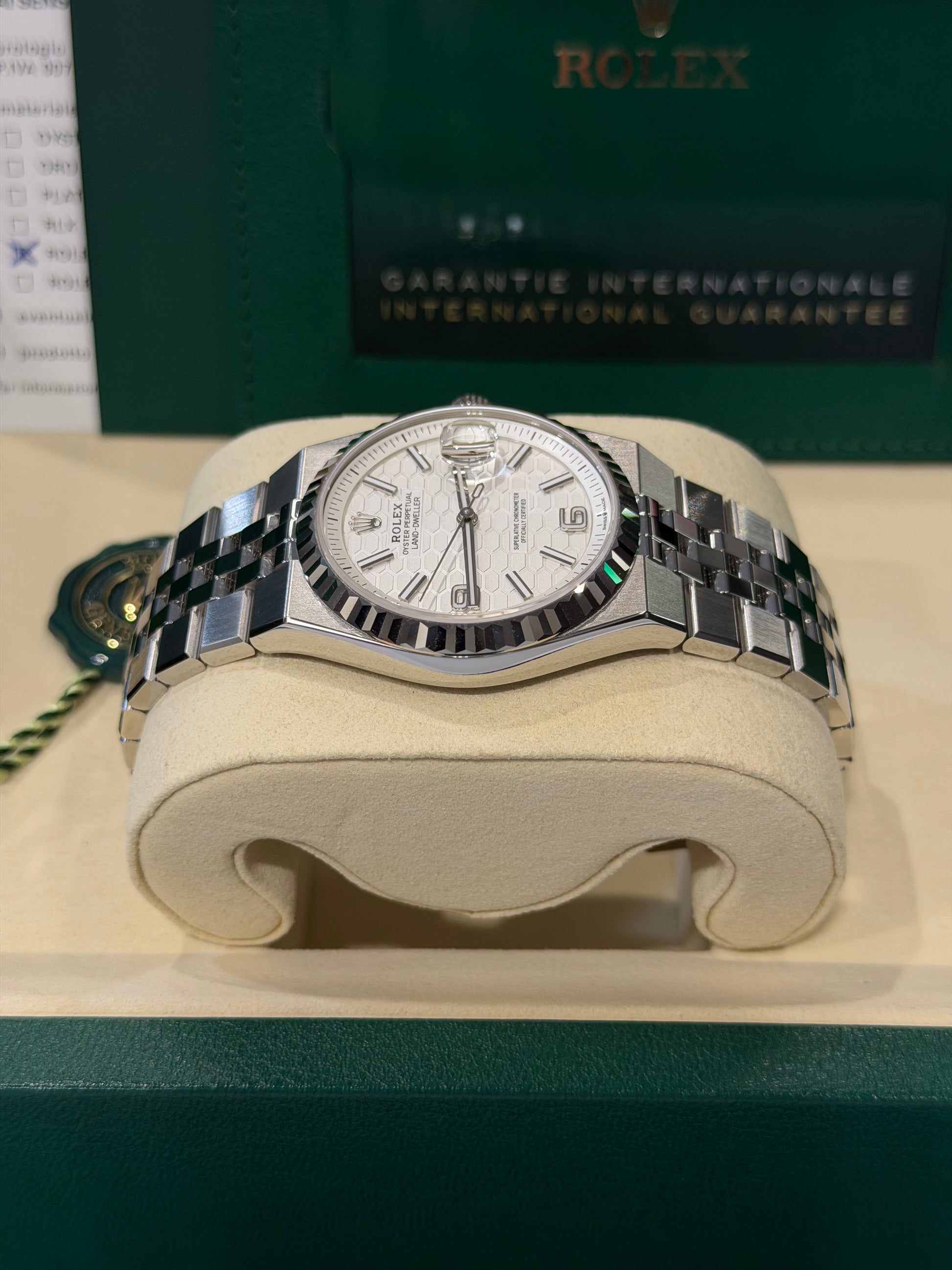 NUOVO 2026 Rolex Oyster Perpetual Land-Dweller referenza 127234