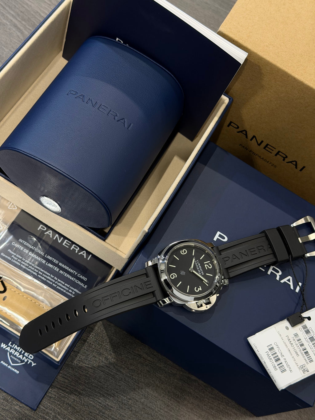 Panerai Luminor Base Logo PAM01086 – Full Set 2026