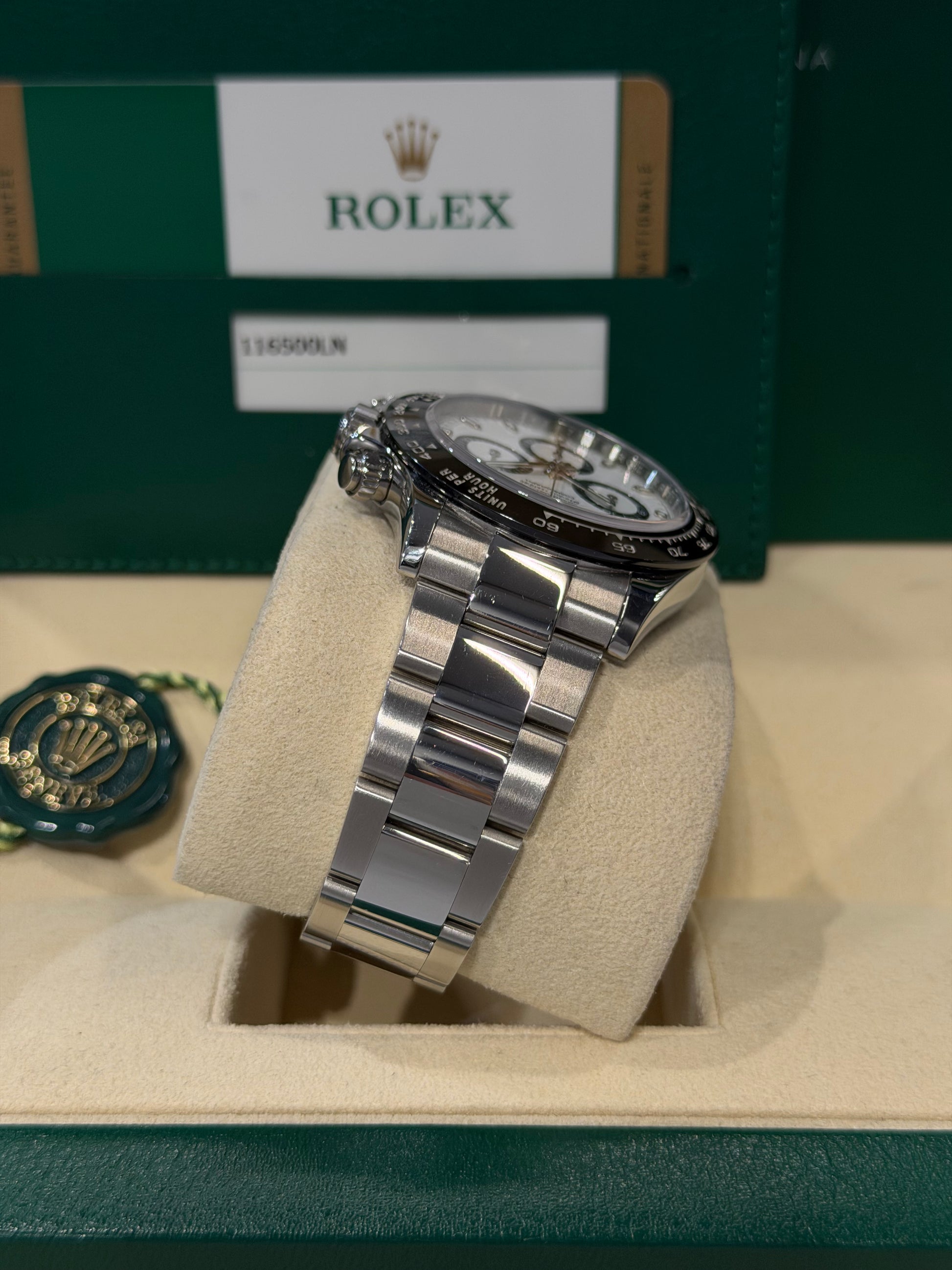 Rolex Cosmograph Daytona 116500LN “Porcelain Dial” – Full Set – Anno 2016