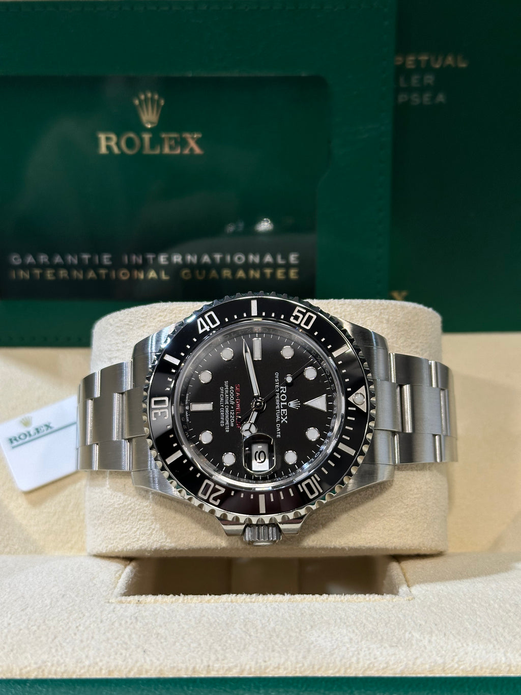 Rolex SEA-DWELLER 126600 FULL SET del 2024