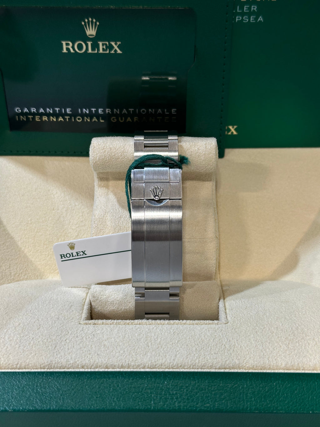 Rolex SEA-DWELLER 126600 FULL SET del 2024