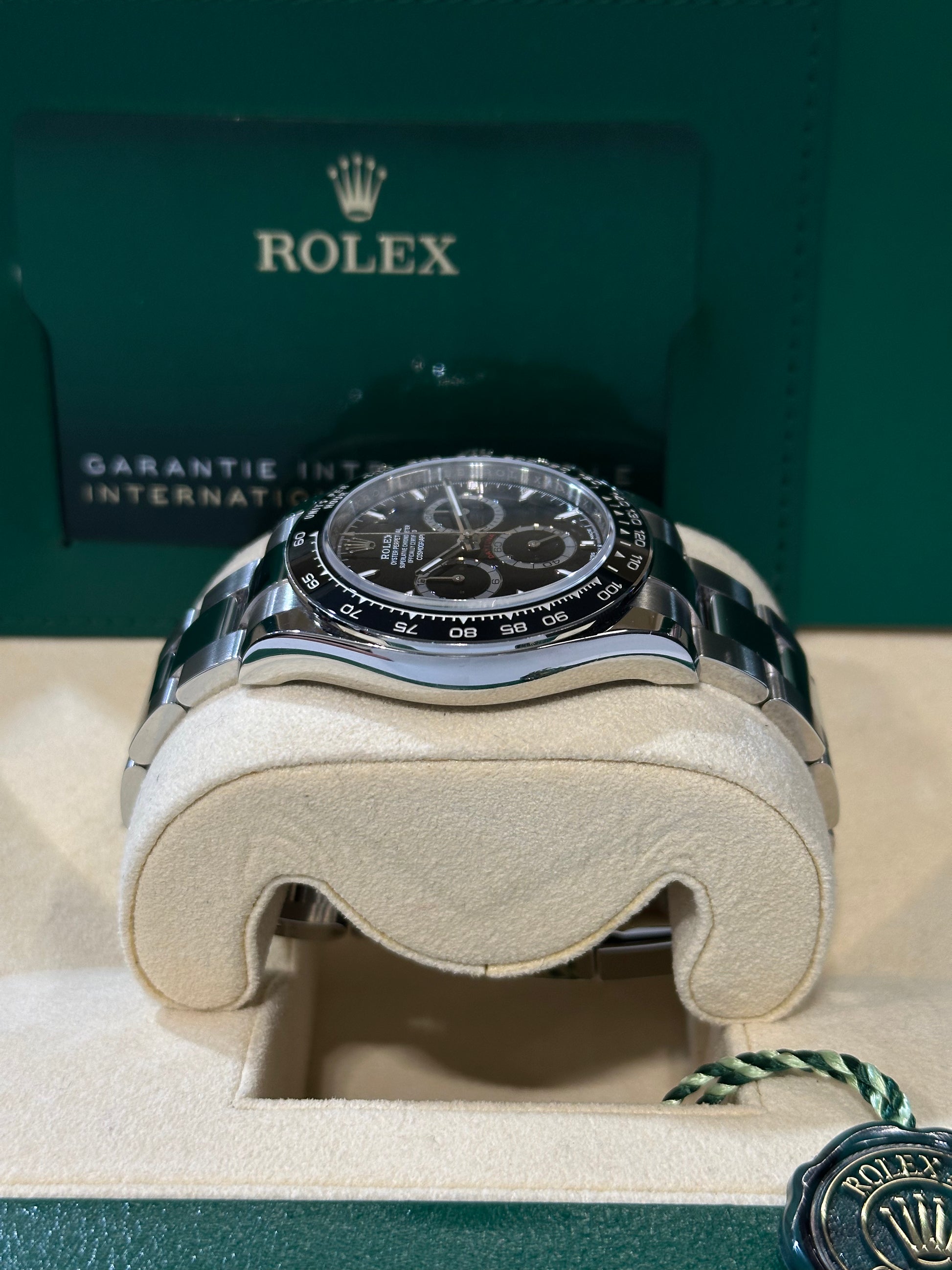 Rolex Cosmograph Daytona 126500LN full set 2024